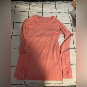 Lululemon top